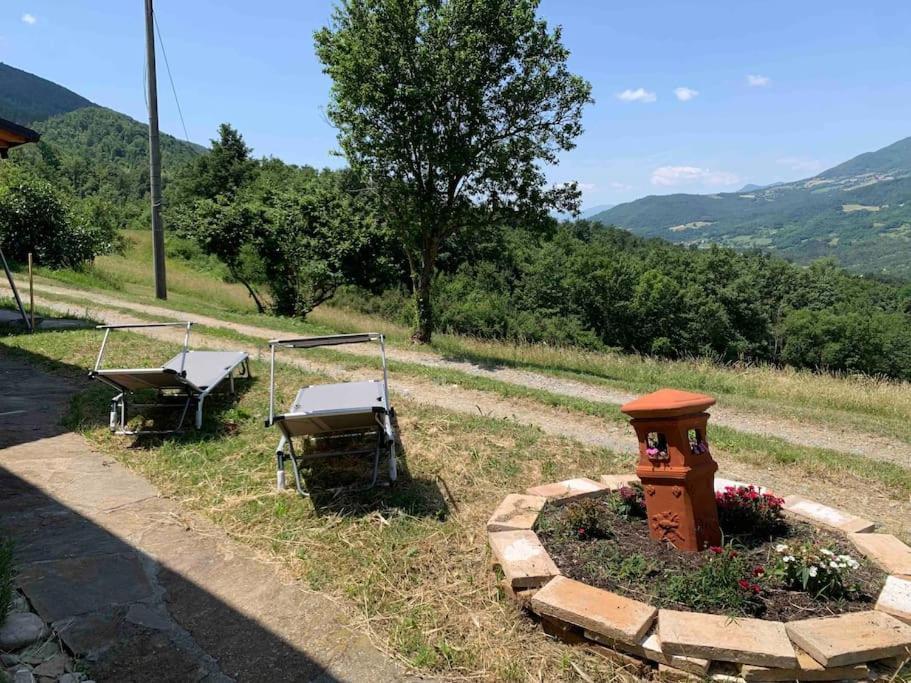 La Casa Sulla Collina Villa Varsi Eksteriør bilde